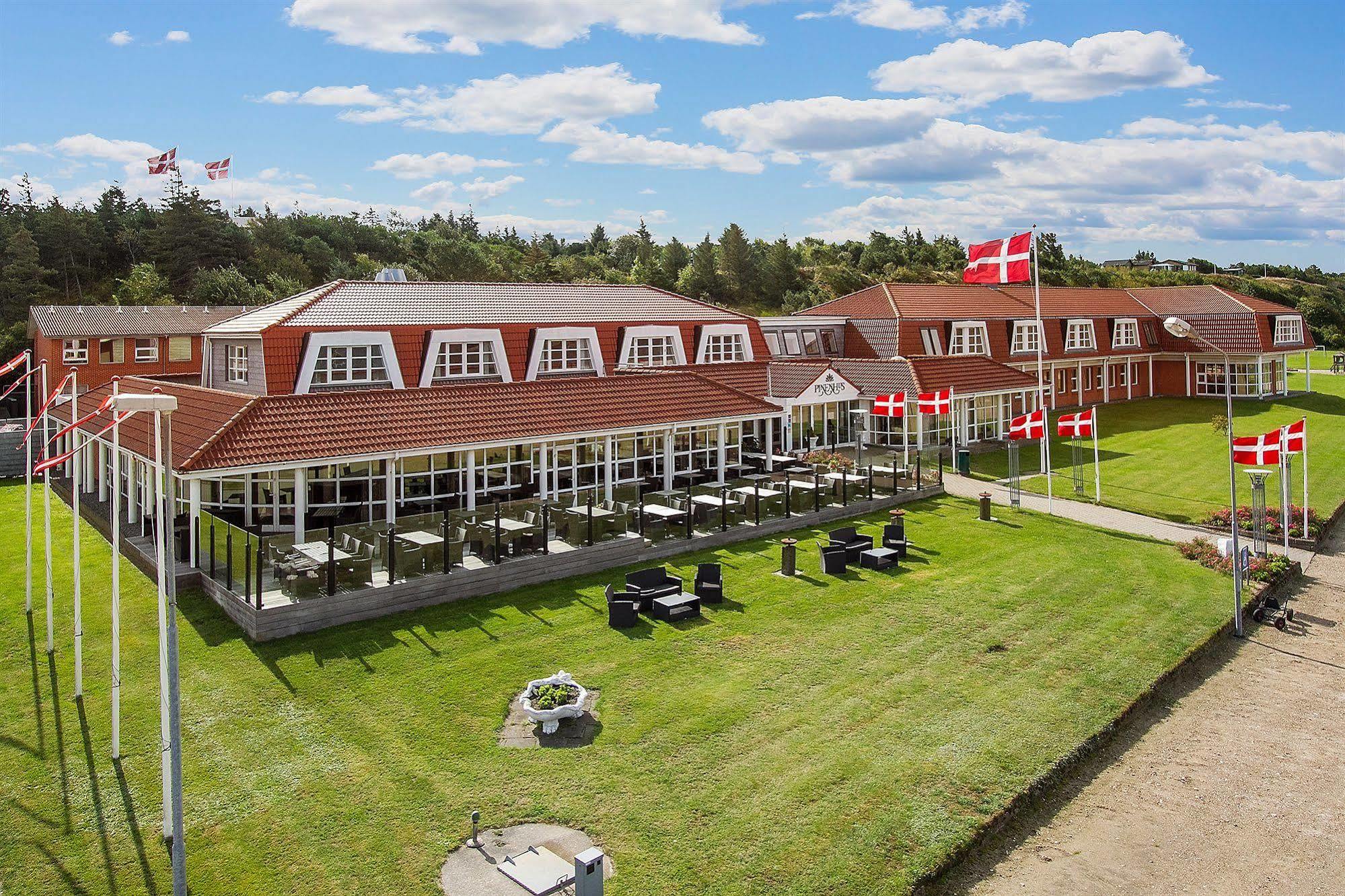Hotel Pinenhus Glyngore Exterior photo
